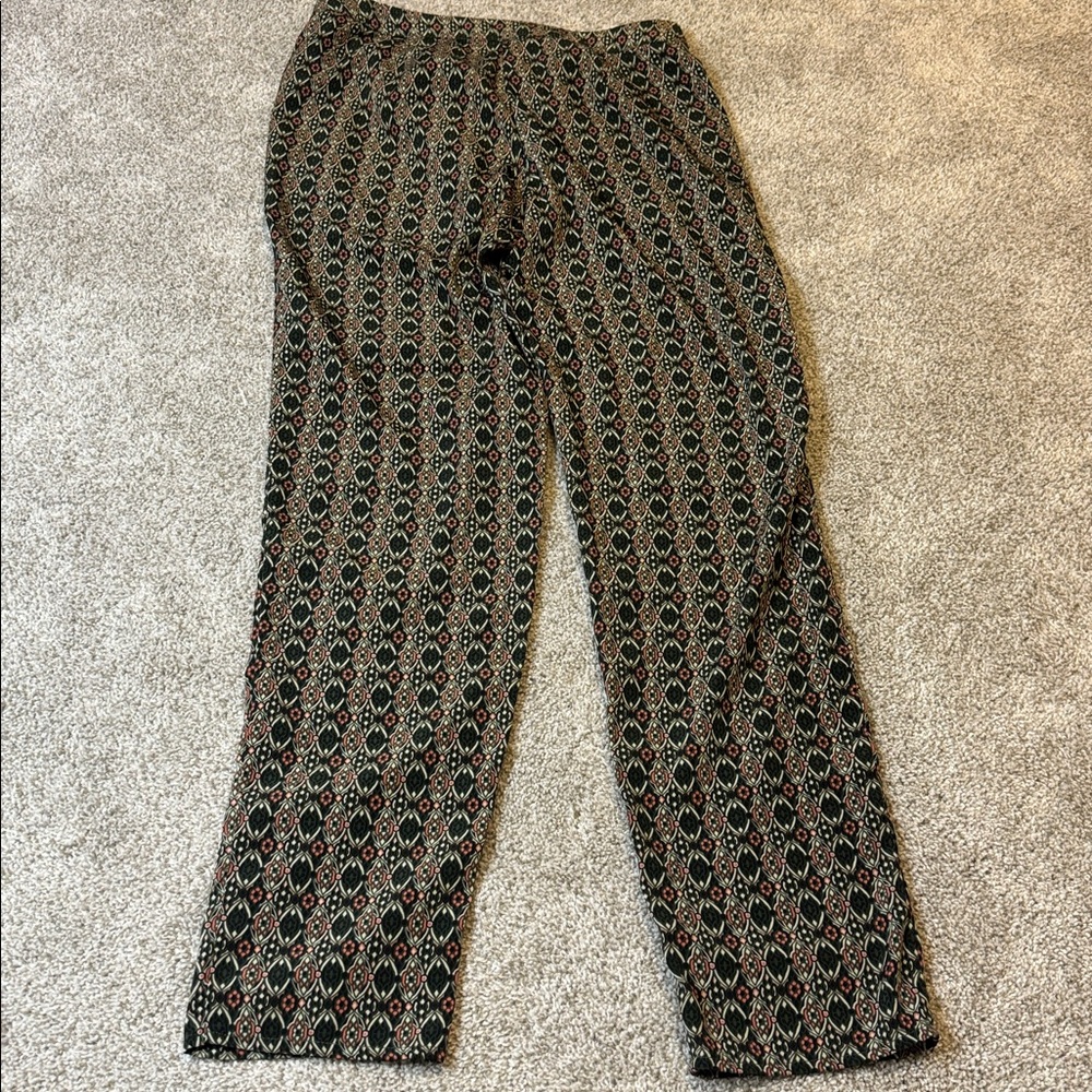Forever 21 Geometric Dress Pants - Picture 6 of 7